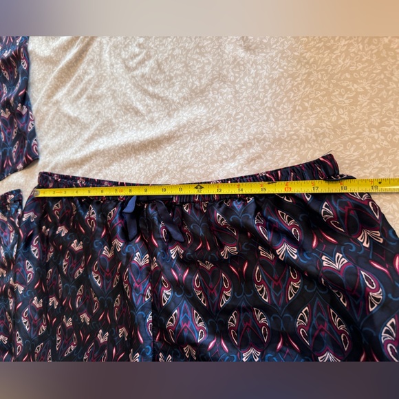 APT 9 THREE PIECE PAJAMA SET. MIX & MATCH CAMI IS XXL. SHORT & LONG PANTS ARE XL - Picture 14 of 16